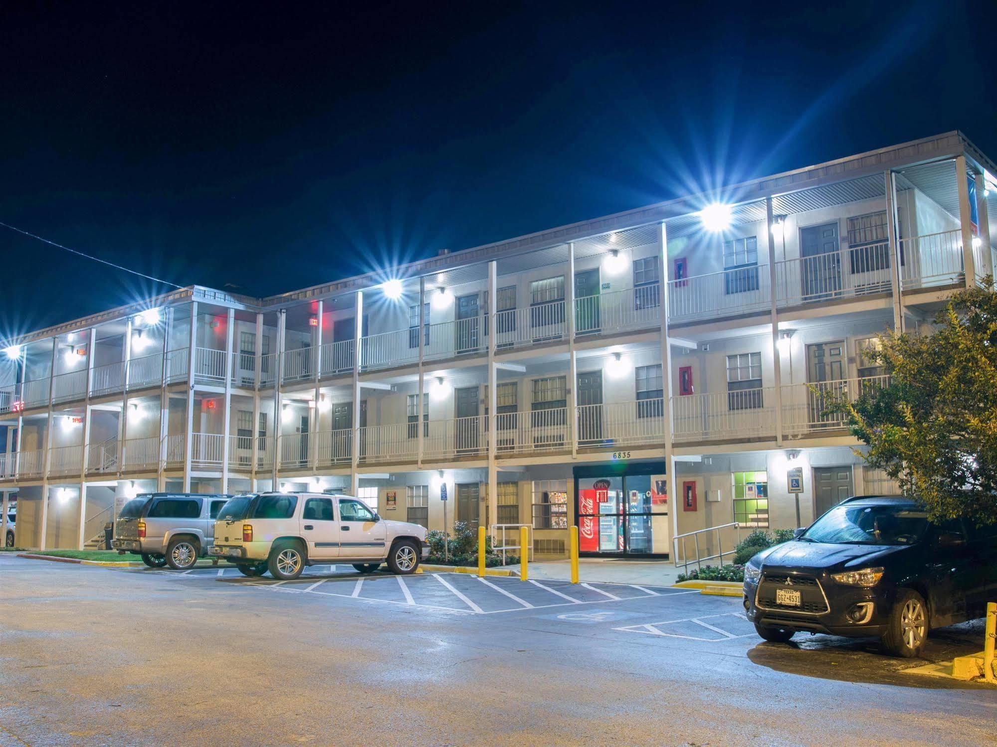 Studio 6-San Antonio, Tx - Lackland Afb Экстерьер фото